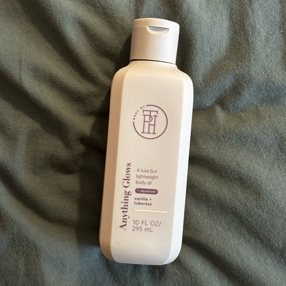 BODY by TPH Anything Glows Body Oil for Dry Skin for Women & Men, 10 oz. - Picture 1 of 2